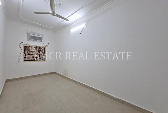 56702968 - Property Image 2