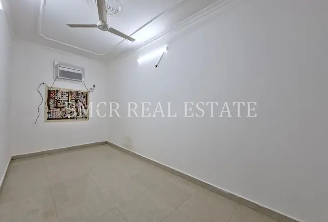 56702968 - Property Image 2