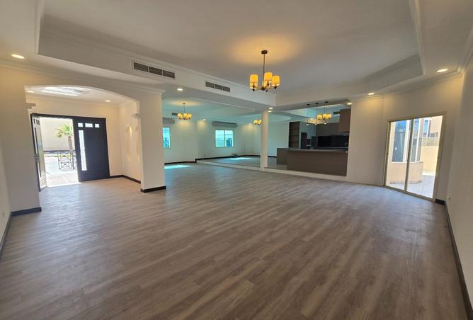 56009408 - Property Image 2