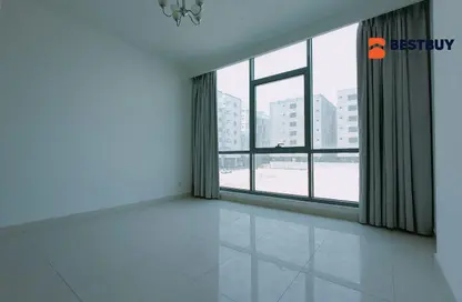 شقة - 2 غرف نوم - 3 حمامات للايجار في الحد - المحرق