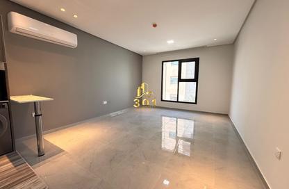 Apartment - 2 Bedrooms - 2 Bathrooms for rent in Janabiya - Northern Governorate
