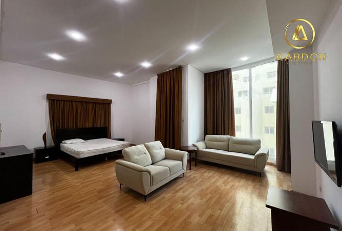 987924 - Property Image 2