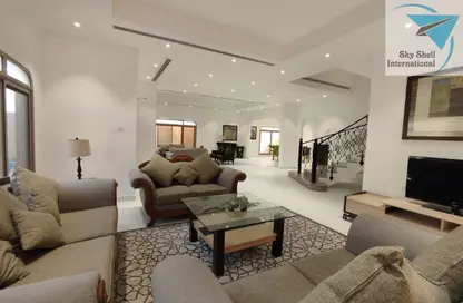 Villa - 4 Bedrooms - 5 Bathrooms for rent in Saar - Northern Governorate