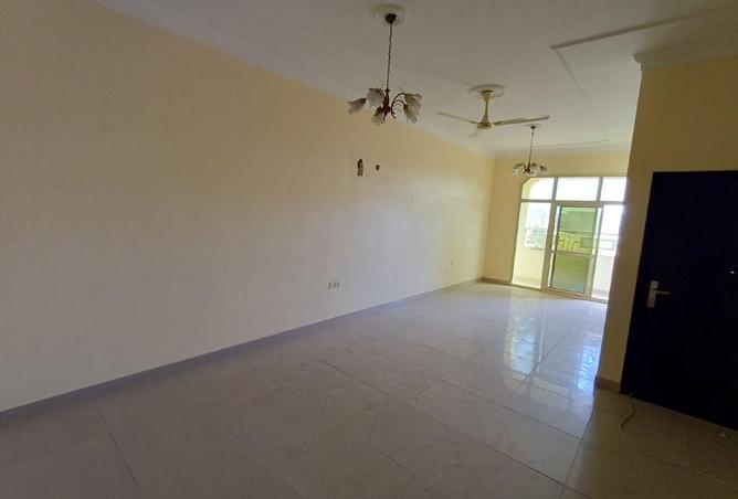 992784 - Property Main Image