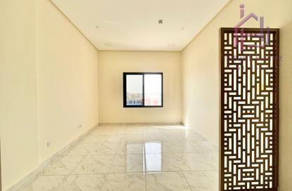 Apartment - 2 Bedrooms - 2 Bathrooms for rent in Bu Quwah - Northern Governorate