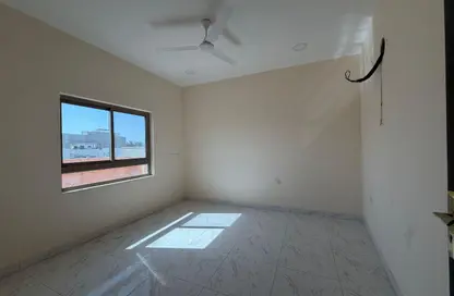 Apartment - 2 Bedrooms - 3 Bathrooms for rent in Jid Ali - Central Governorate
