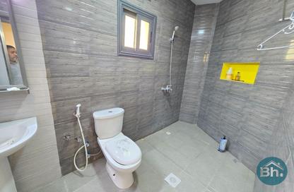 Apartment - 4 Bedrooms - 5 Bathrooms for rent in Arad - Muharraq Governorate
