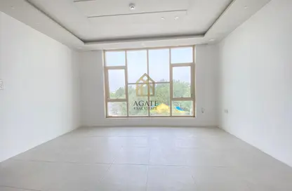 Apartment - 2 Bedrooms - 2 Bathrooms for rent in Mahooz - Manama - Capital Governorate