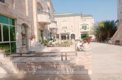 فيلا - 6 غرف نوم - 7 حمامات للايجار في سار - المحافظة الشمالية