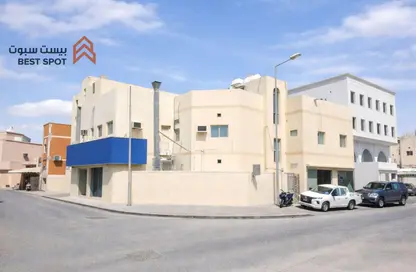 عمارة بالكامل - استوديو - 8 حمامات للبيع في سلماباد - المحافظة الوسطى