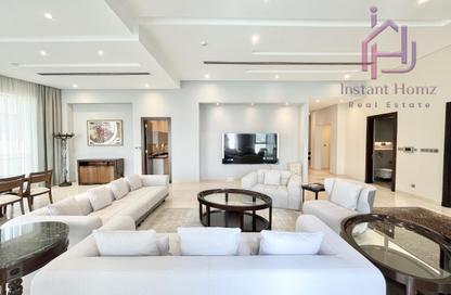 Apartment - 4 - 5 for sale in Reef Island - Capital Governorate