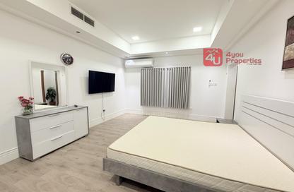Apartment - Studio - 1 Bathroom for rent in Segaya - Manama - Capital Governorate