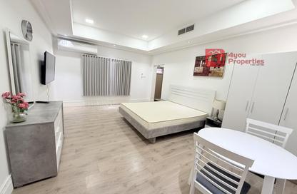 Apartment - Studio - 1 Bathroom for rent in Segaya - Manama - Capital Governorate