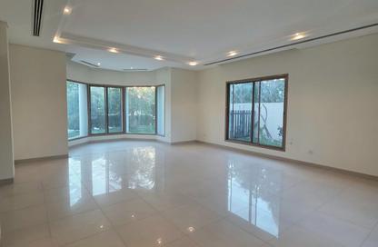 Villa - 4 - 4 for rent in Saar - Northern Governorate