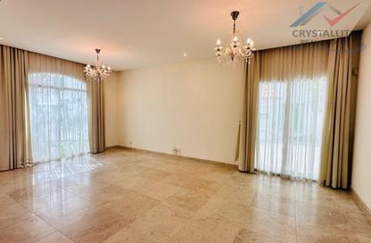 Villa - 4 Bedrooms - 4 Bathrooms for rent in Saar - Northern Governorate