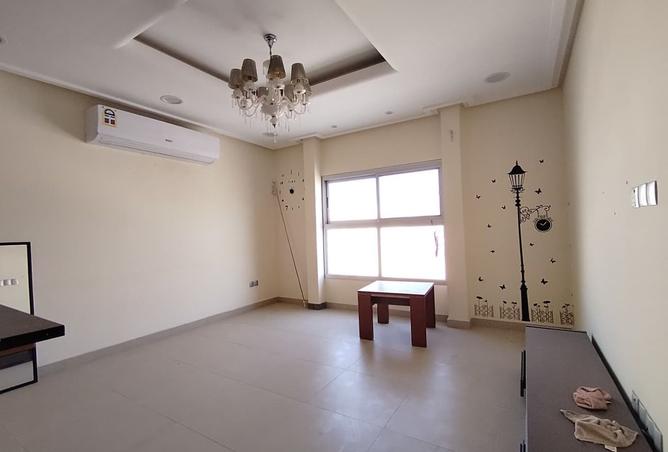 56579101 - Property Main Image