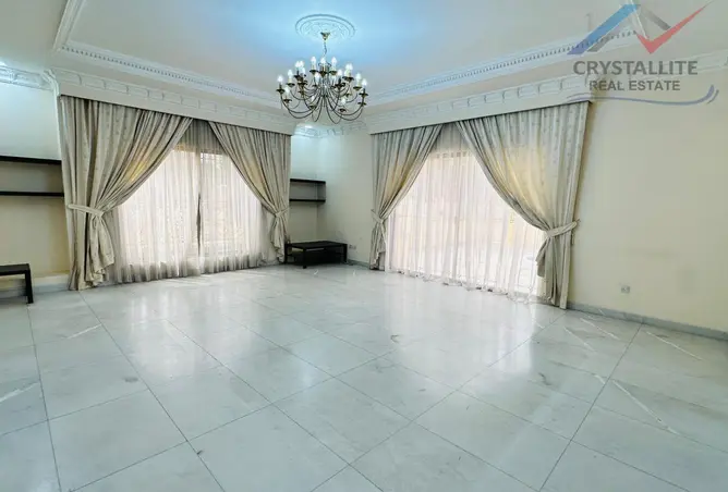 53654774 - Property Image 2