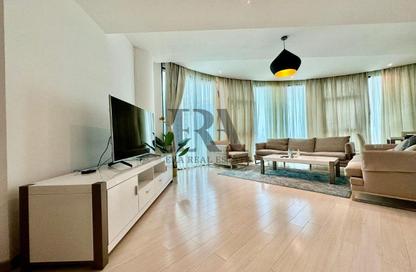 Penthouse - 2 Bedrooms - 2 Bathrooms for sale in Sanabis - Manama - Capital Governorate