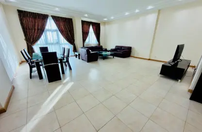 شقة - 3 غرف نوم - 4 حمامات للايجار في الماحوز - المنامة - محافظة العاصمة