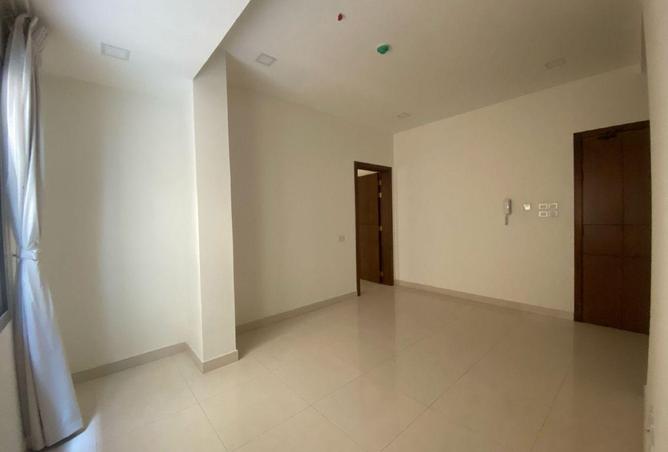 994738 - Property Image 2