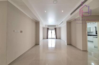 Villa - 3 - 3 for rent in Janabiya - Northern Governorate