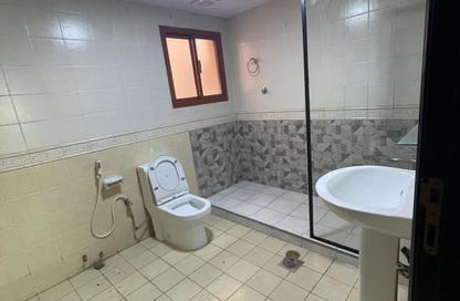 Apartment - 2 Bedrooms - 2 Bathrooms for rent in Al Juffair - Capital Governorate