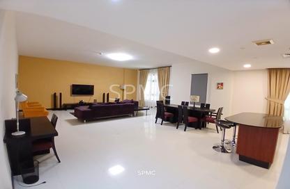 Apartment - 2 Bedrooms - 3 Bathrooms for rent in Busaiteen - Muharraq Governorate Apartment - 2 Bedrooms - 3 Bathrooms for rent in Busaiteen - Muharraq Governorate