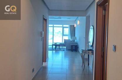Apartment - 2 Bedrooms - 3 Bathrooms for rent in Reef Island - Capital Governorate