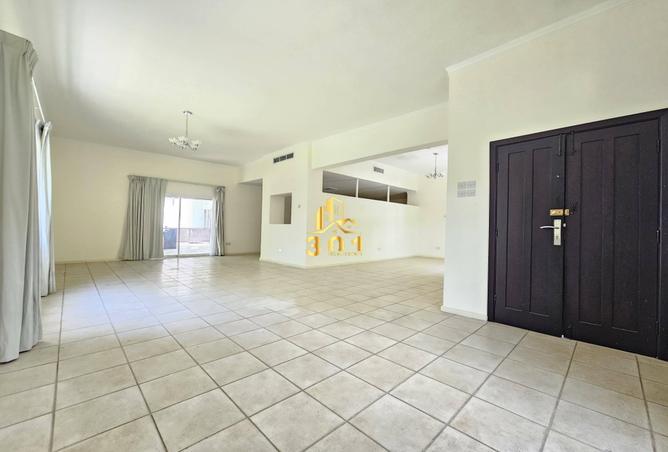 52830659 - Property Image 2