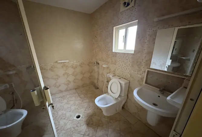 998731 - Property Image 3