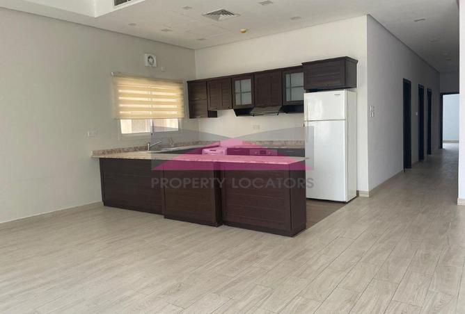 996457 - Property Image 2