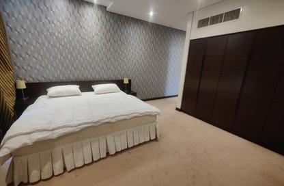 Apartment - 2 Bedrooms - 3 Bathrooms for rent in Sanabis - Manama - Capital Governorate