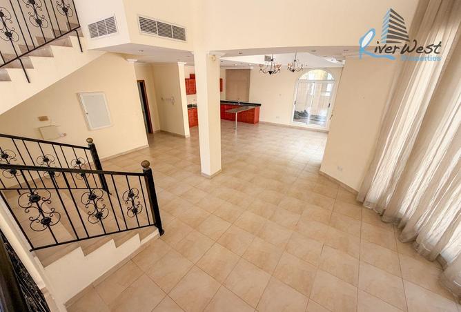 994277 - Property Main Image