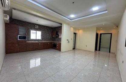 Apartment - 2 - 2 for rent in Maqabah - Northern Governorate