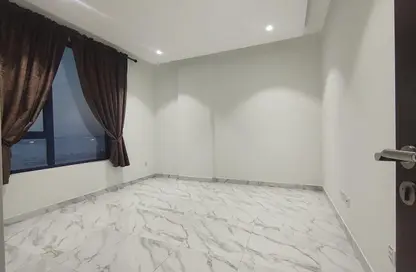 Apartment - 3 Bedrooms - 3 Bathrooms for rent in Hidd - Muharraq Governorate