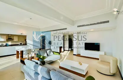 Apartment - 2 Bedrooms - 3 Bathrooms for rent in Mahooz - Manama - Capital Governorate