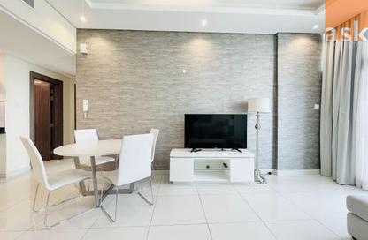 Apartment - 2 Bedrooms - 2 Bathrooms for rent in Al Juffair - Capital Governorate