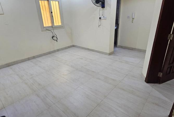 52327912 - Property Image 2