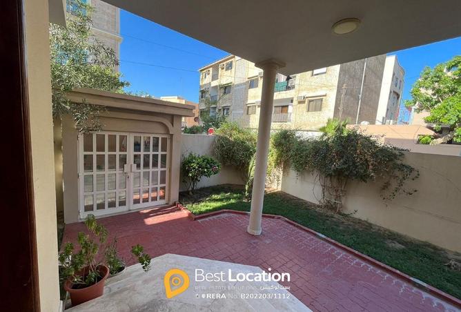 1002403 - Property Image 2