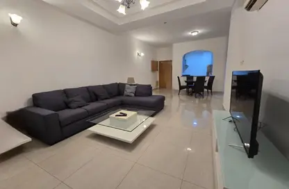 Apartment - 2 Bedrooms - 2 Bathrooms for rent in Amwaj Avenue - Amwaj Islands - Muharraq Governorate