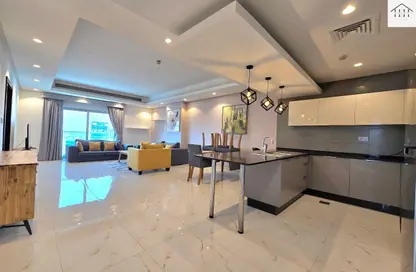 Apartment - 2 Bedrooms - 2 Bathrooms for rent in Al Juffair - Capital Governorate