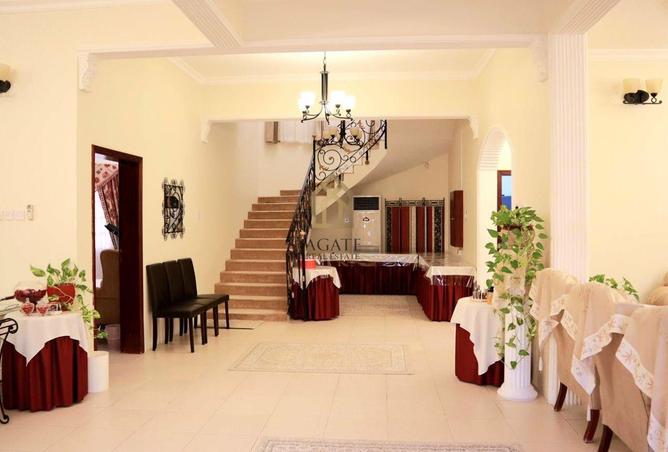 52701184 - Property Image 2