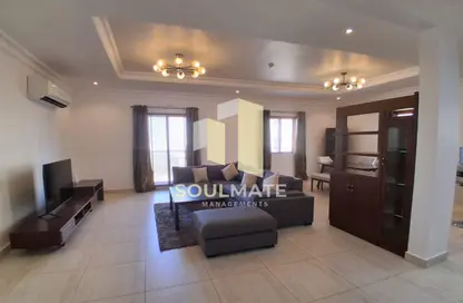 Apartment - 2 Bedrooms - 2 Bathrooms for rent in Saar - Northern Governorate
