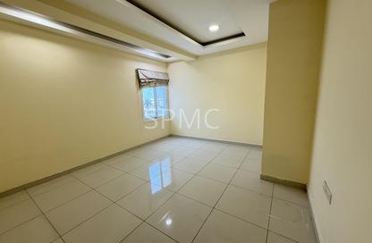 Apartment - 2 Bedrooms - 2 Bathrooms for rent in Hidd - Muharraq Governorate