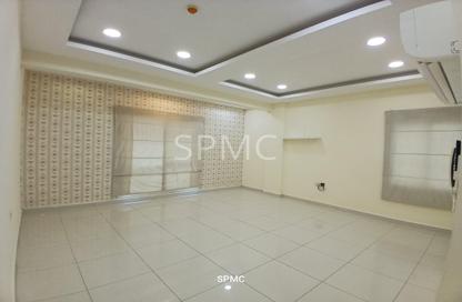 Apartment - 2 Bedrooms - 2 Bathrooms for rent in Hidd - Muharraq Governorate