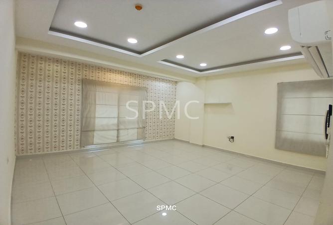 53323104 - Property Main Image