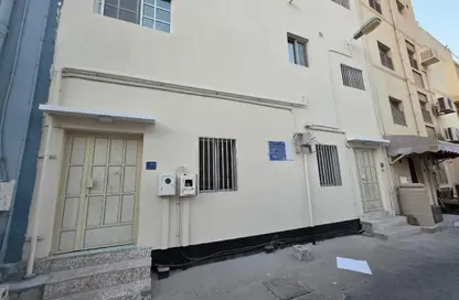 Townhouse - 6 Bedrooms - 4 Bathrooms for rent in Zinj - Manama - Capital Governorate