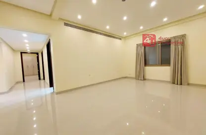 Apartment - 2 Bedrooms - 2 Bathrooms for rent in Mahooz - Manama - Capital Governorate