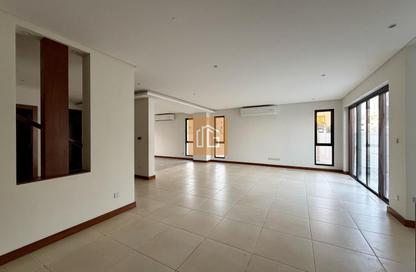 Villa - 5 Bedrooms - 6 Bathrooms for rent in Al Noor - Diyar Al Muharraq - Muharraq Governorate