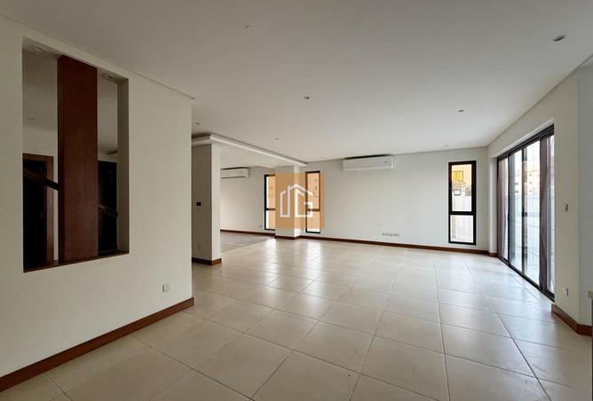 NEAR MOSQUE | BIG YARD | MAID ROOM | SPACIOUS - Widok 3
